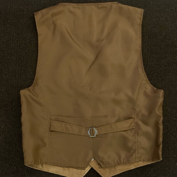 GLOBAL IDENTITY Leather Vest - Picture 2 of 7